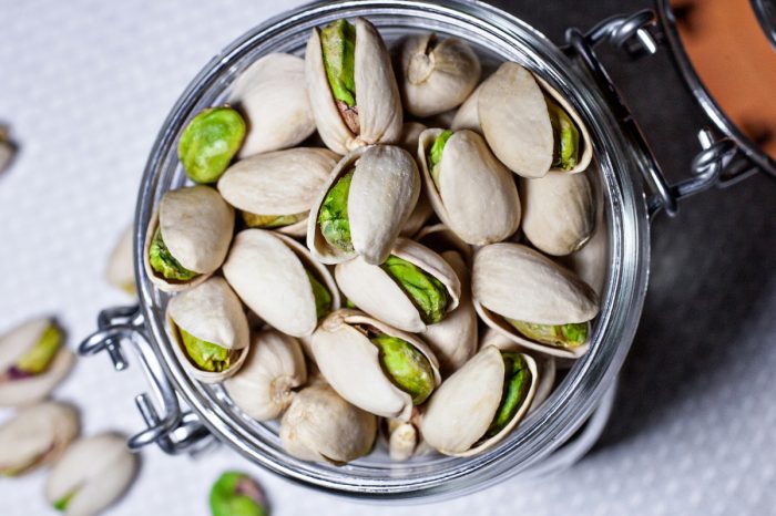 L'inverno? Si combatte con i pistacchi! 10 buoni motivi per mangiarli